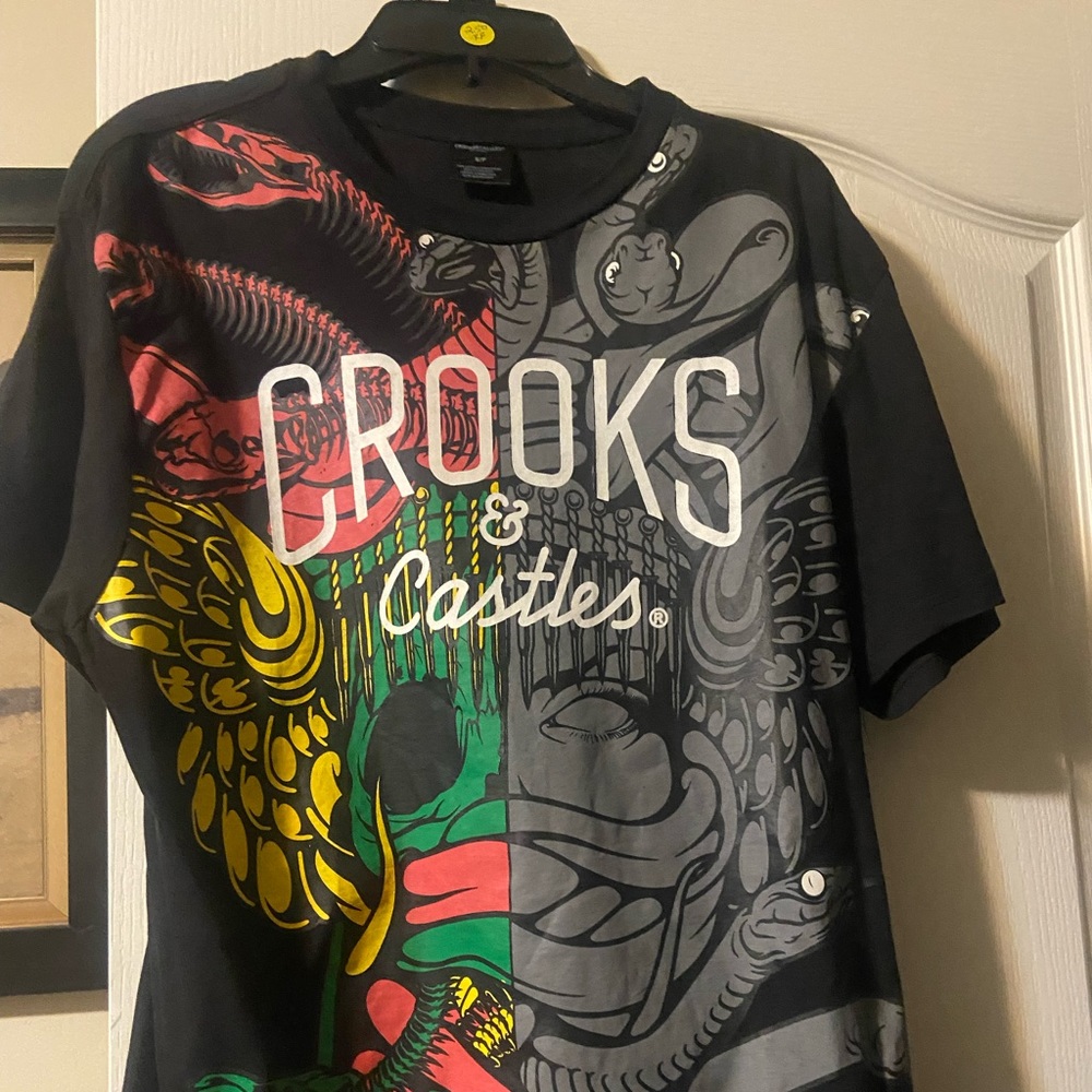 Mens t shirt